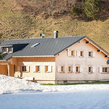 Alojamento de Turismo Selvagem Hammerle Haus Schröcken