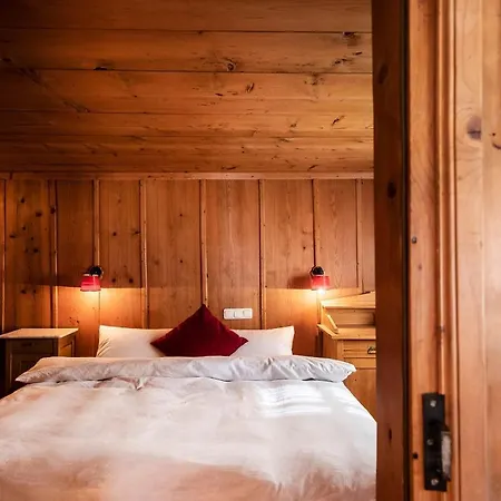 Hammerle Haus *