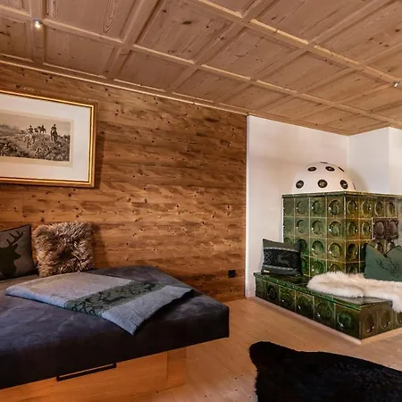 Hammerle Haus *